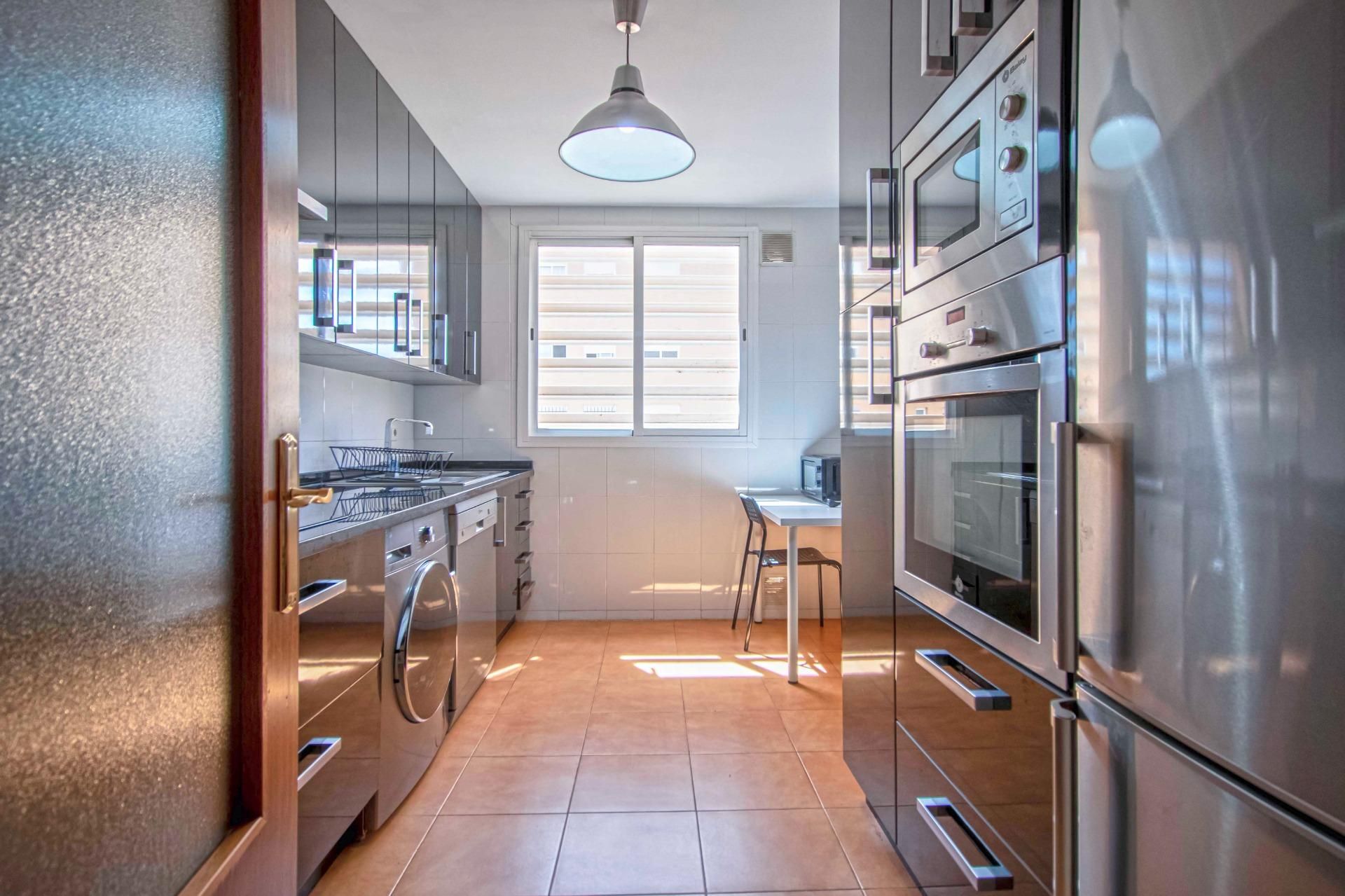 Kitchen of Flat for sale in  Sevilla Capital