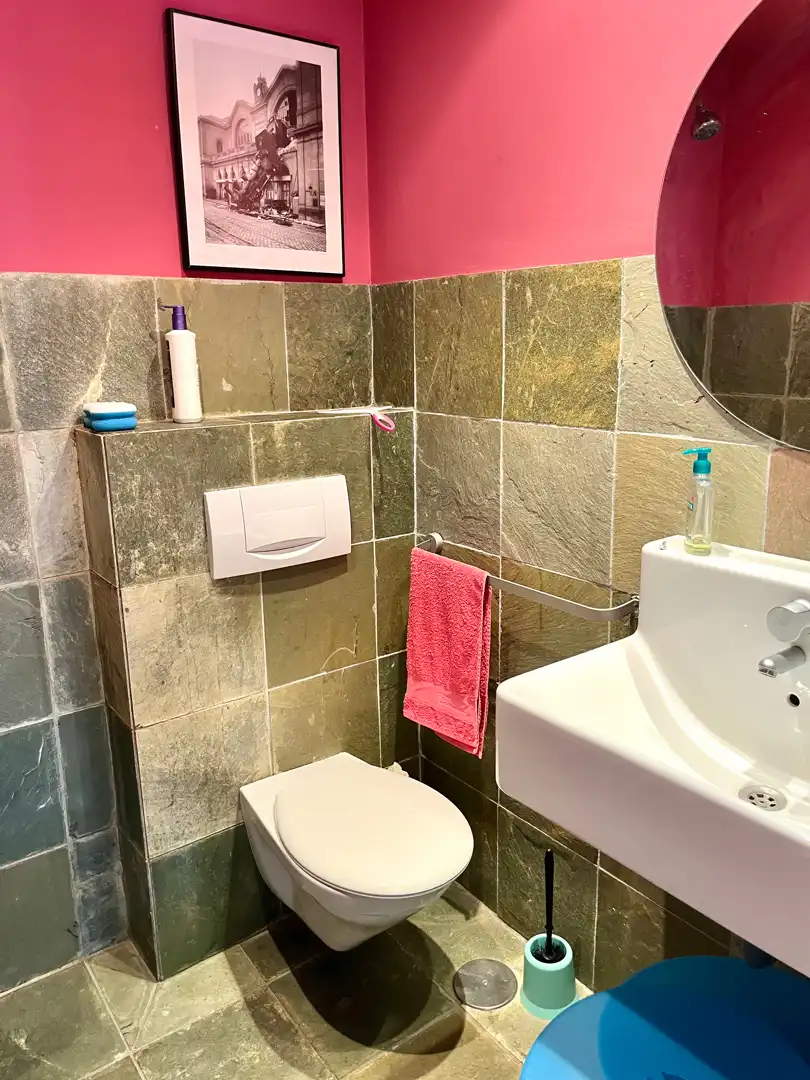 Baño de Piso de alquiler en Marbella con Aire acondicionado, Calefacción y Parquet
