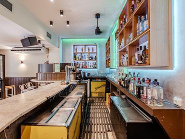 Local comercial en venda a Retiro
