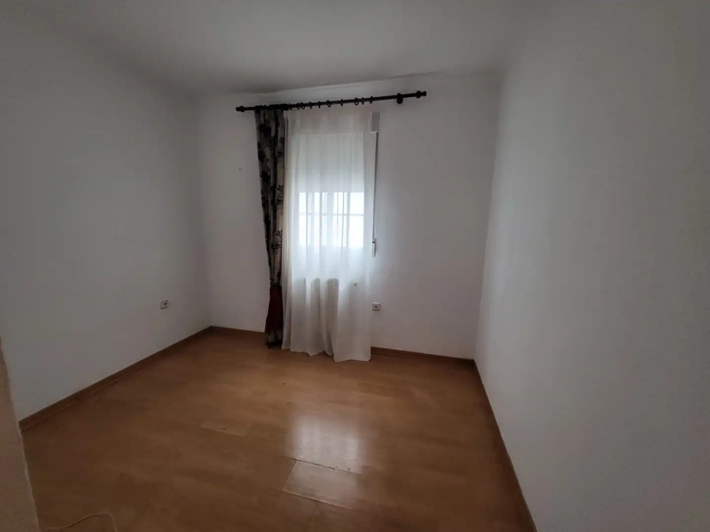 Schlafzimmer von Wohnung zur Miete in Badajoz mit Klimaanlage und Heizung