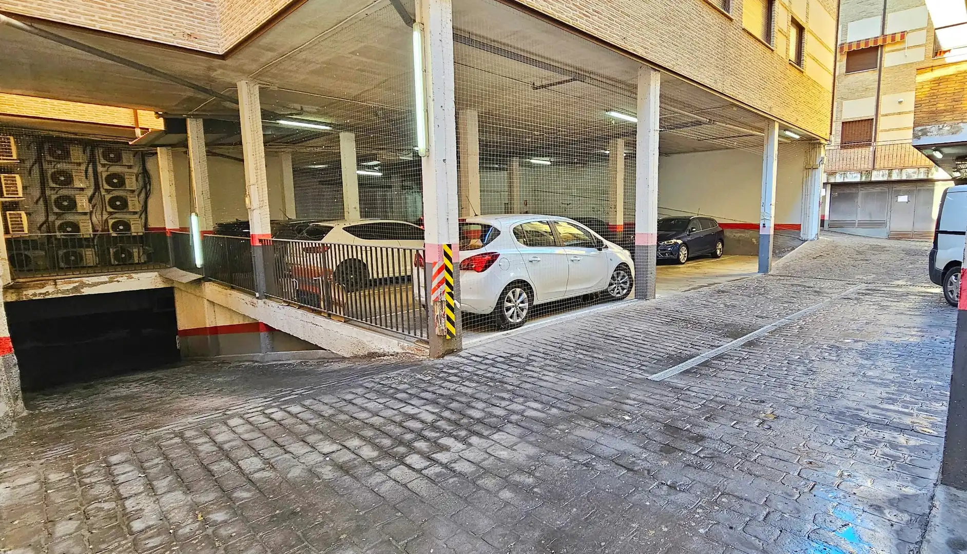Garaje en venta en El Álamo