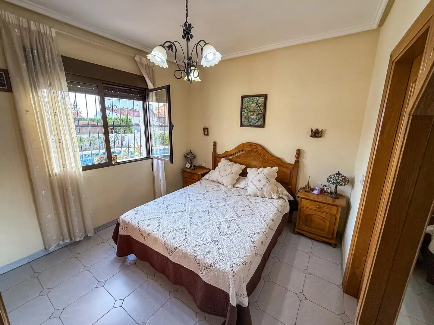 Semi-detached house with pool for sale in SALVADOR DALI, imagen 20