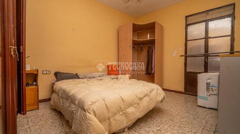 Foto 3 de Casa adosada en venta en La Zarzuela - San José - Belén, Linares