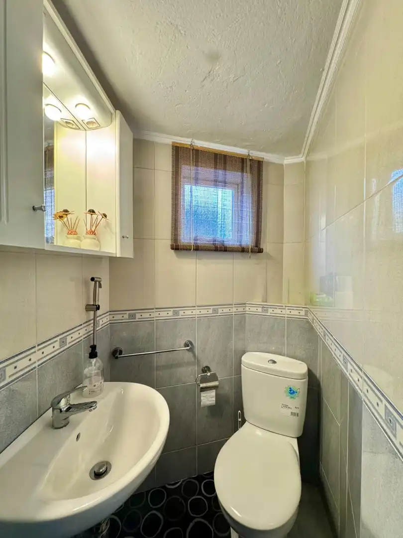 Bathroom of Houses for sale in Pontevedra Capital   with Heating, Terrace and Storage room