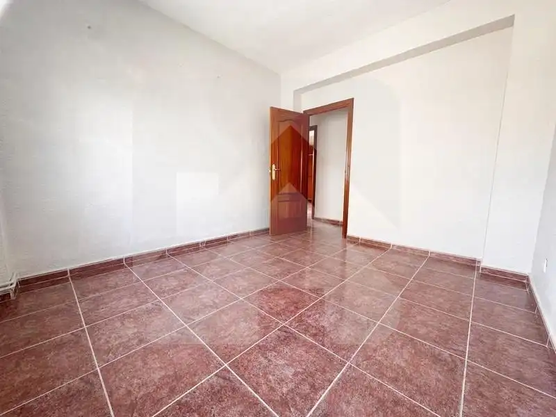 Bedroom of Flat for sale in Valdemoro  with Heating, Terrace and Alarm