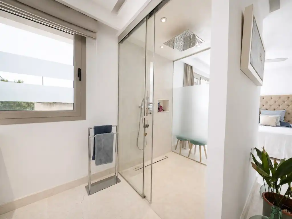 Bany de Casa o xalet en venda en  Palma de Mallorca amb Aire condicionat, Calefacció i Piscina
