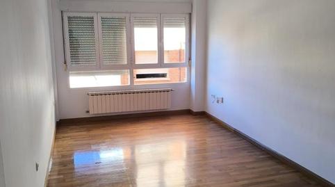 Foto 2 de Pis de lloguer a Padre Romano, Industria, Albacete