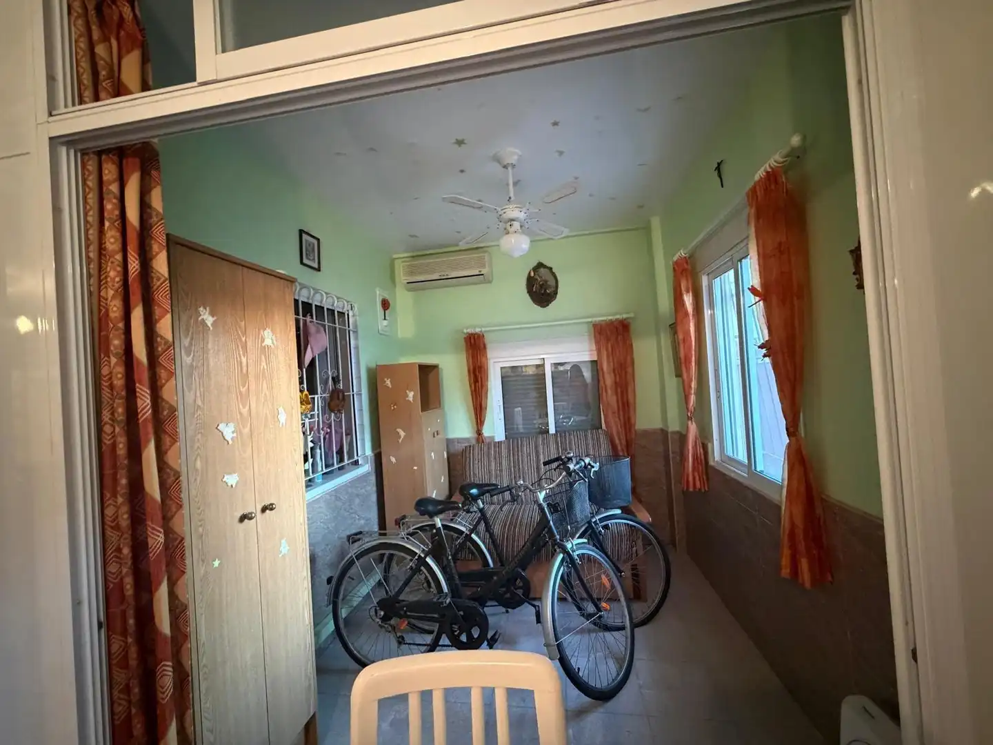 Haus oder Chalet zum Verkauf in Los Alcázares mit Terrasse, Abstellraum und Möbliert