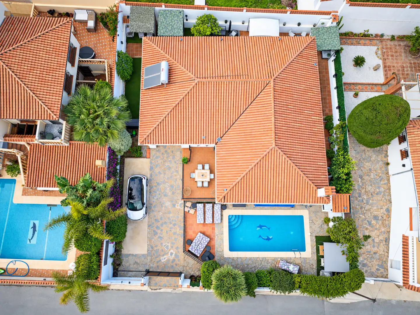 Exterior view of Houses for sale in La Duquesa