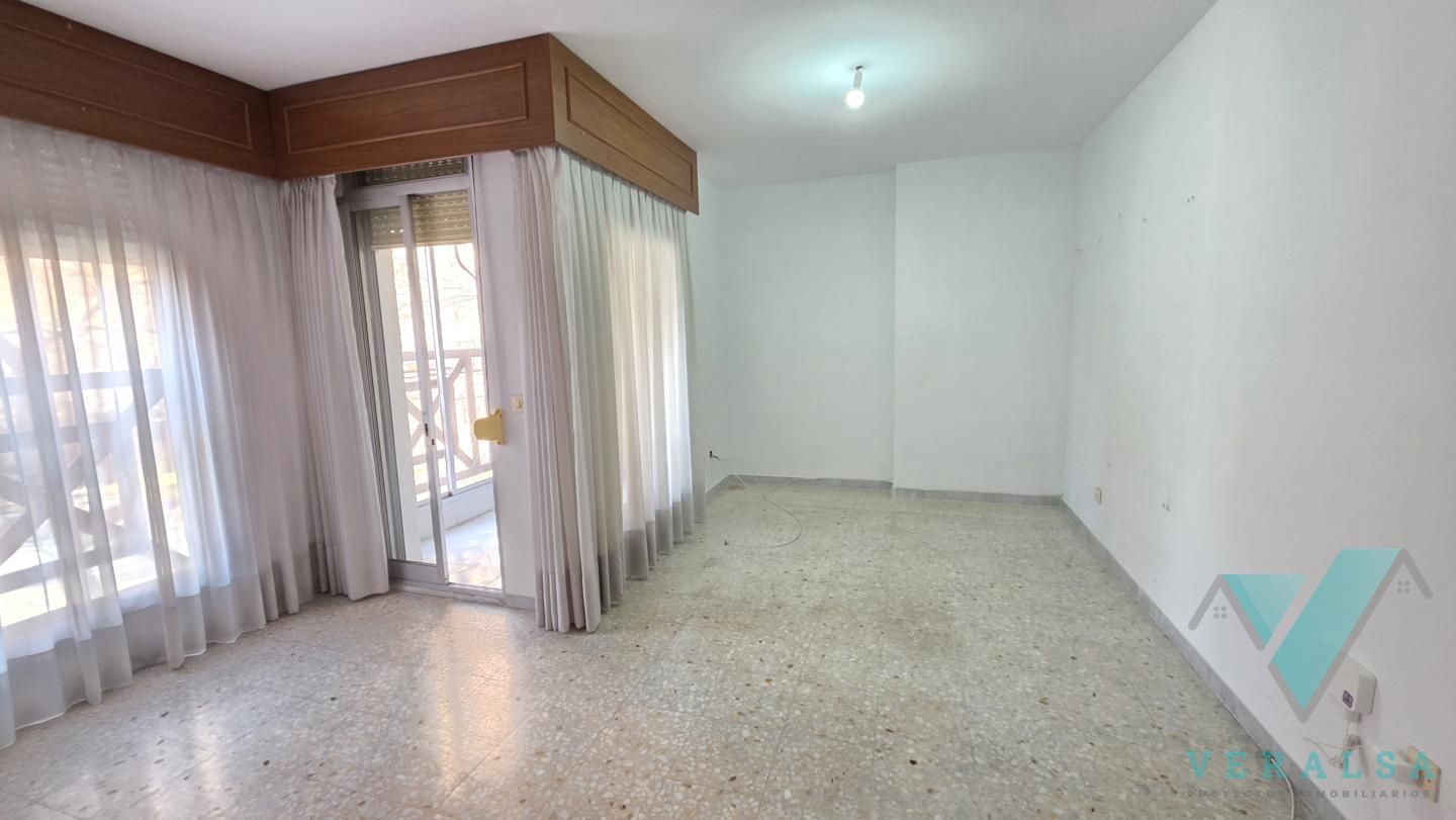 Piso en venta en  Madrid Capital con Terraza