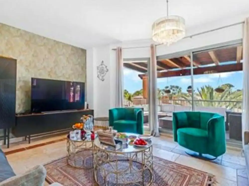 Wohnzimmer von Dachboden zur Miete in Benahavís mit Klimaanlage, Heizung und Terrasse