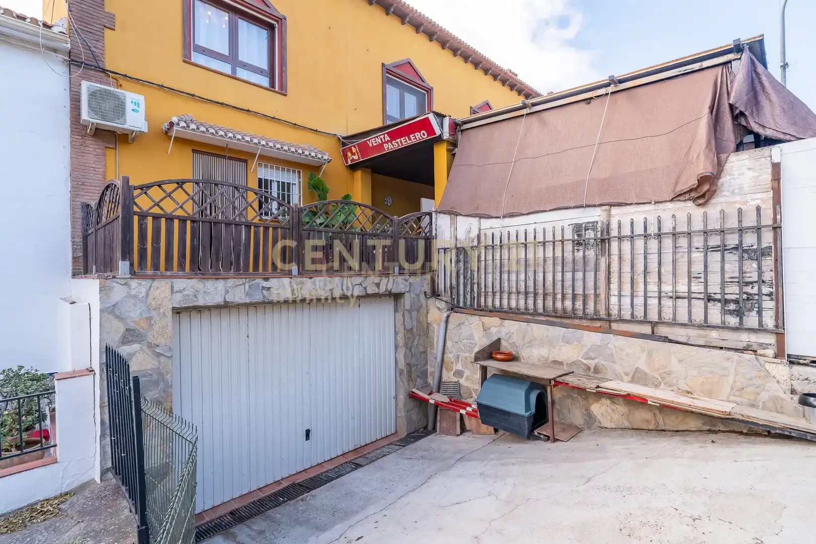 Vista exterior de Local en venta en Villanueva de la Concepción