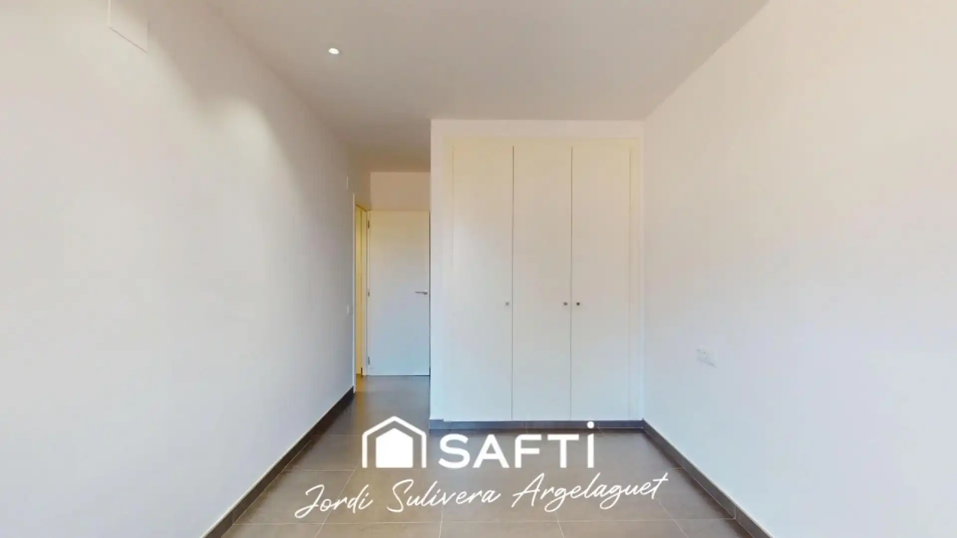 Habitación de Piso en venta en Girona con Aire acondicionado, Calefacción y Terraza