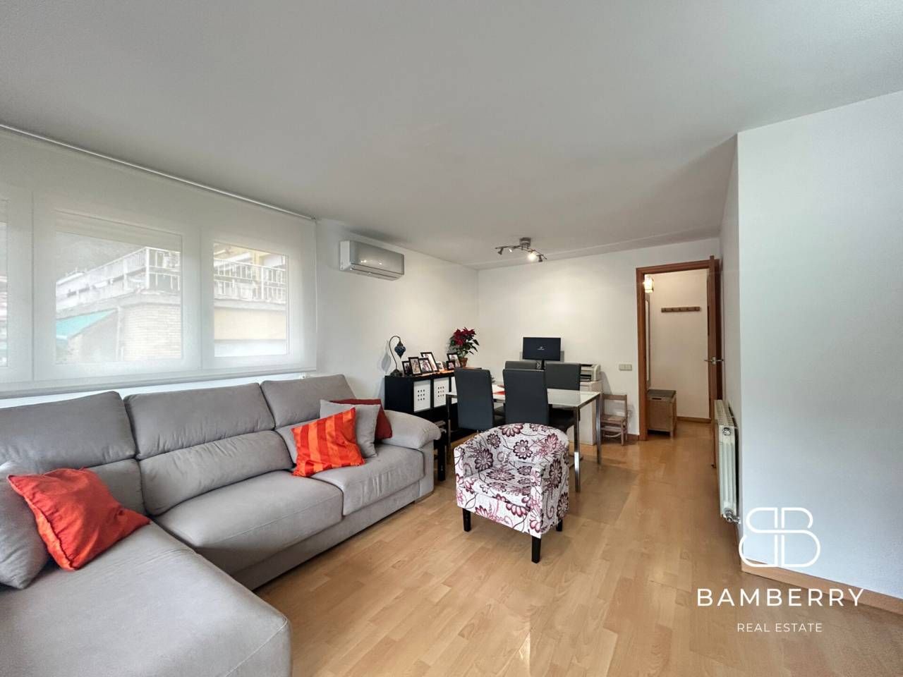 Living room of Flat for sale in Castelldefels  with Air Conditioner, Heating and Terrace
