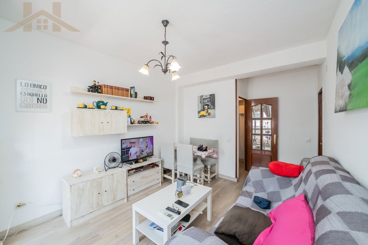 Habitación de Piso en venta en Moraleja de Enmedio con Aire acondicionado