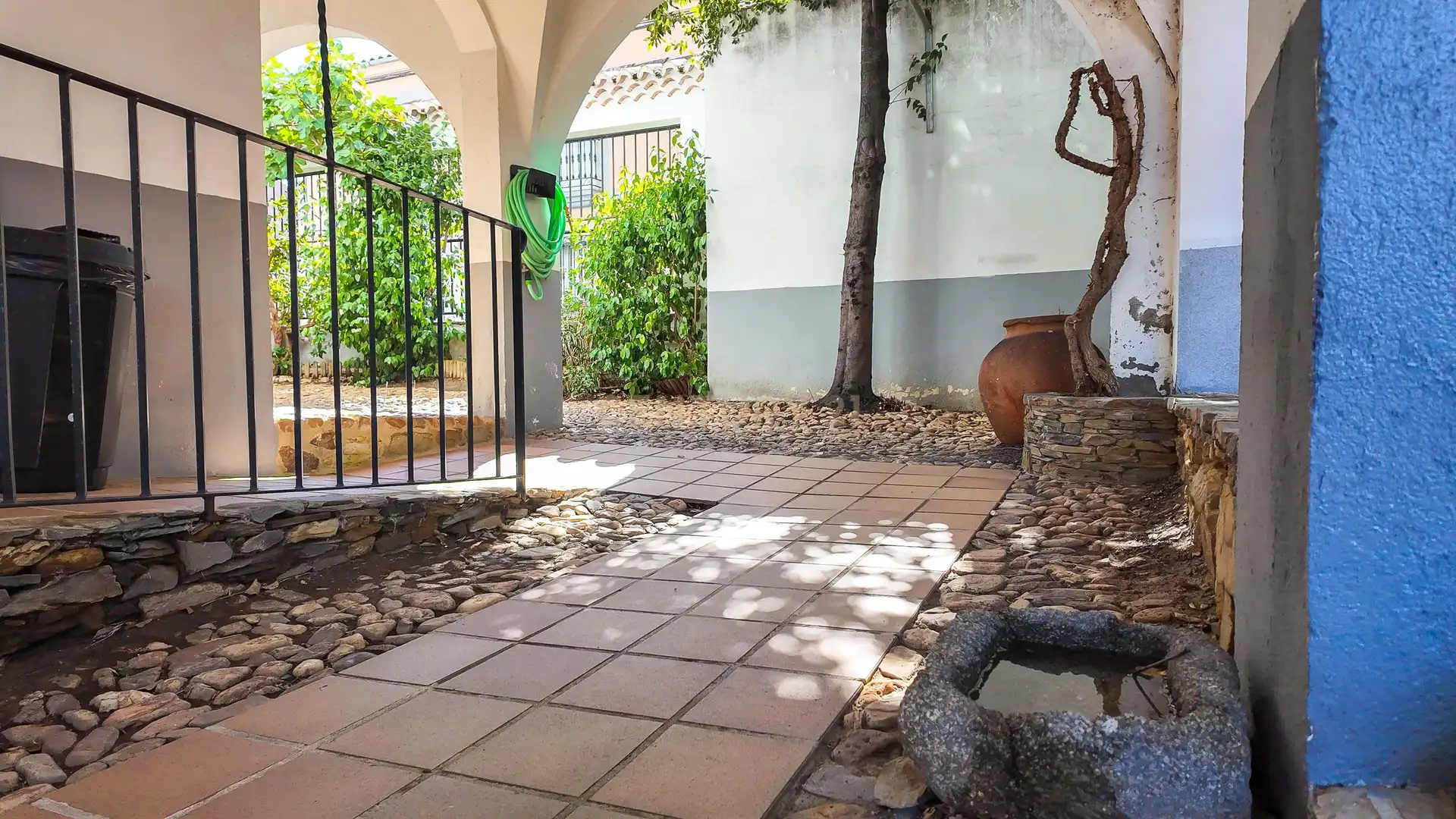 Jardín de Edificio en venta en Torrejón el Rubio, Cáceres