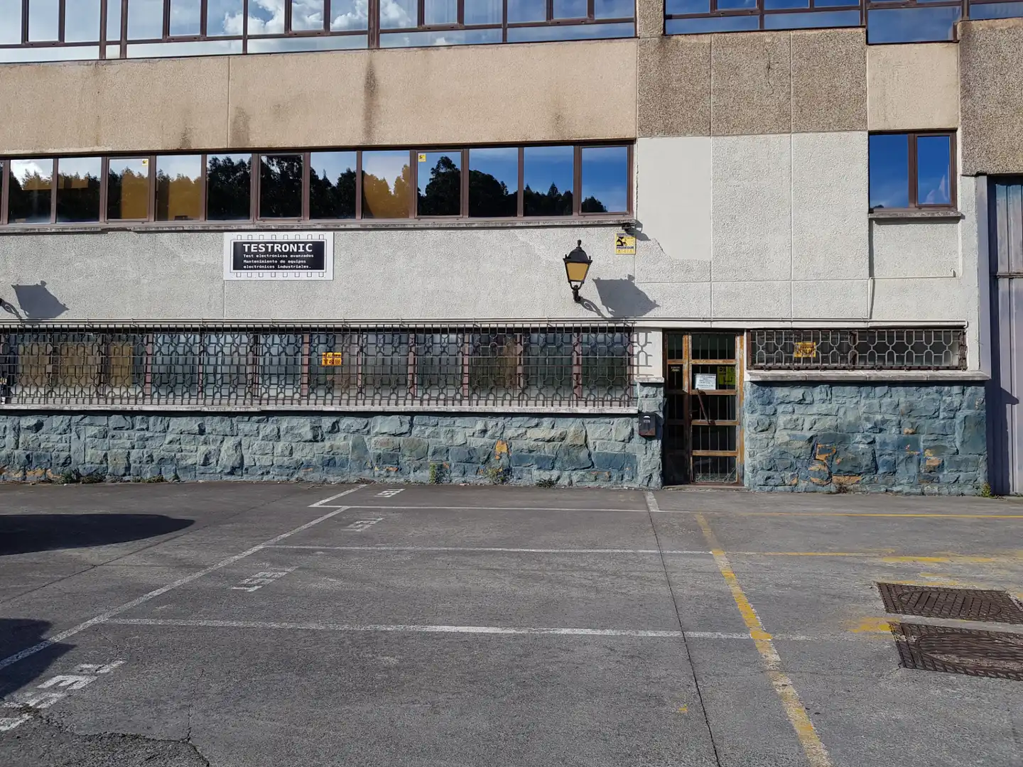Exterior view of Commercial properties for rent in Sopela