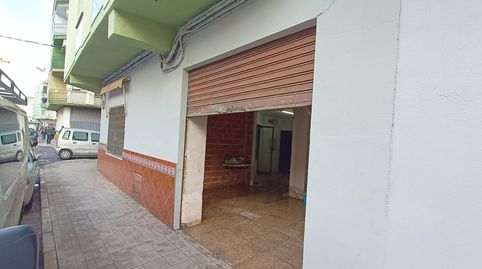 LOCAL EN ESQUINA CON MUCHA FACHADA, imatge 2