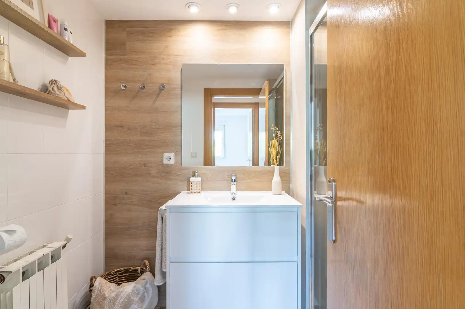 Flat for sale in Calle del Lago, Mendillorri