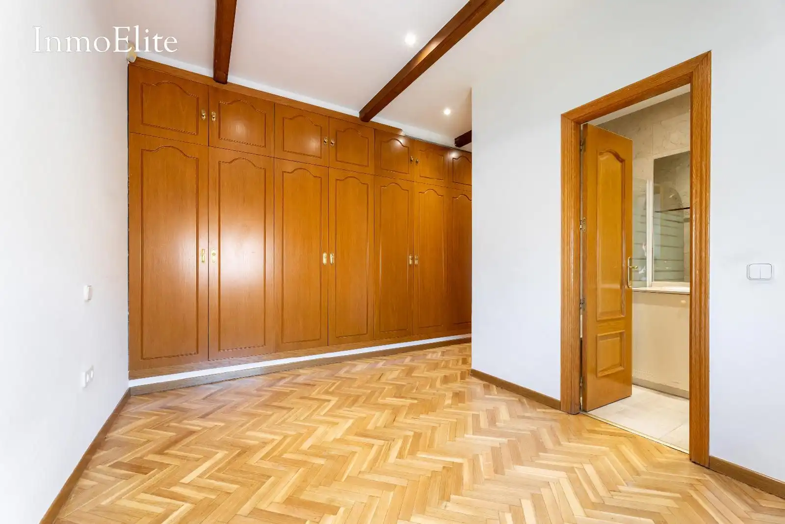Casa adosada en venda en Madrid amb Aire condicionat, Calefacció i Parquet