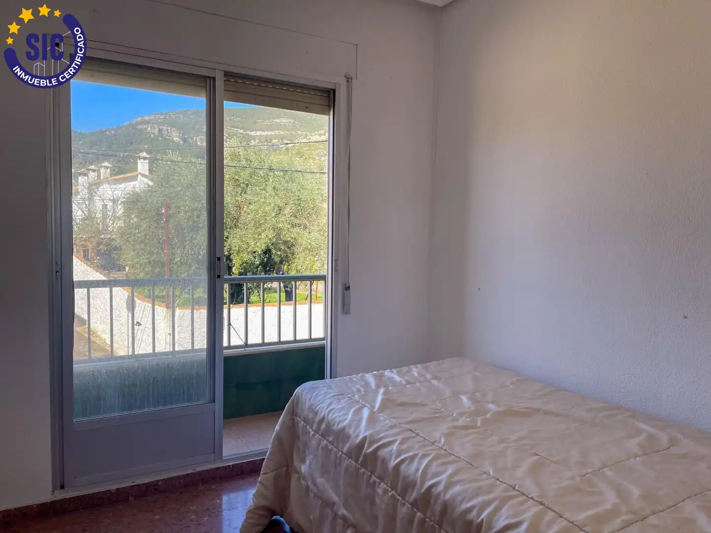 Habitación de Dúplex en venta en Chera con Calefacción, Jardín privado y Balcón