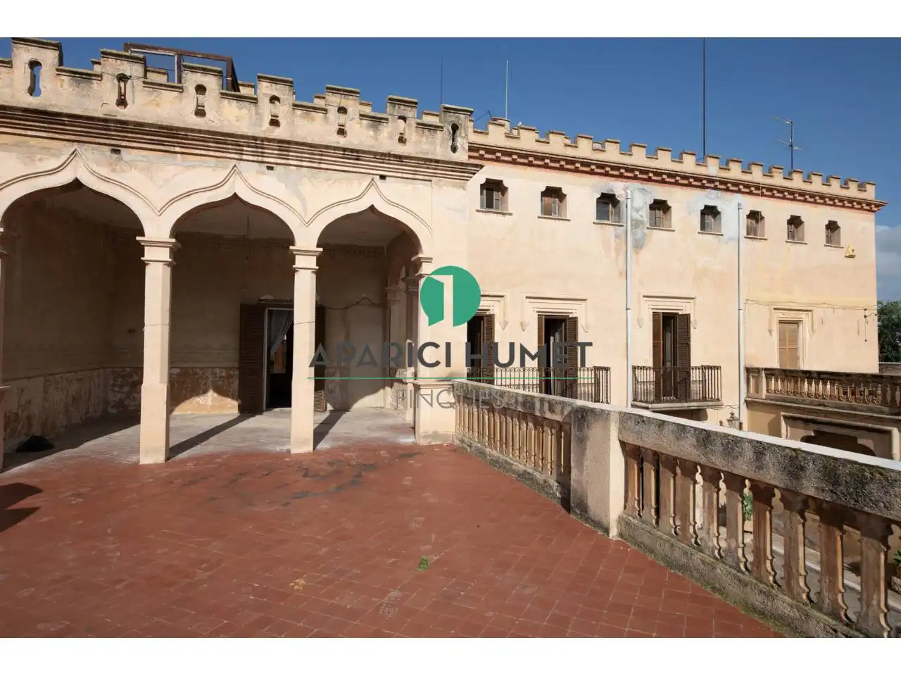 Vista exterior de Edificio en venta en Vilafranca del Penedès