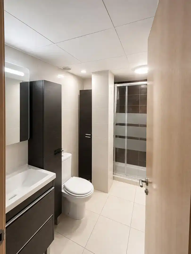 Baño de Dúplex en venta en Montbrió del Camp con Aire acondicionado, Trastero y Amueblado