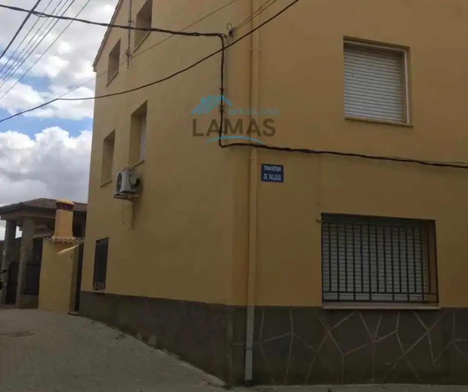 Vista exterior de Casa o chalet en venta en Belvís de Monroy con Aire acondicionado, Jardín privado y Terraza