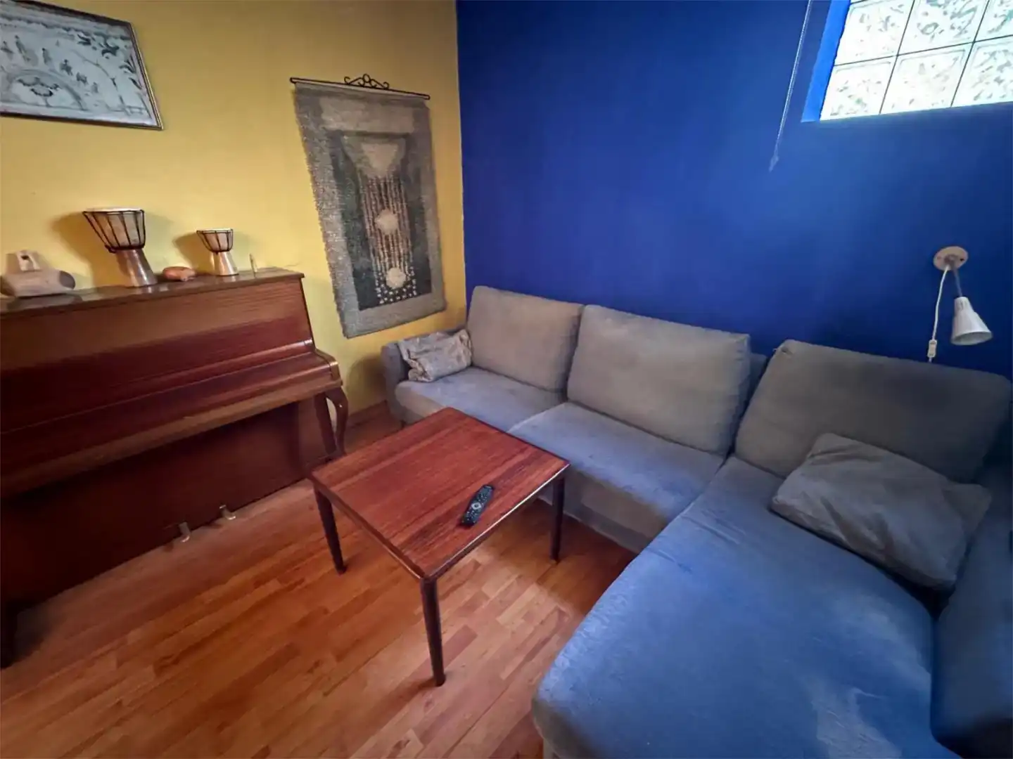Sala d'estar de Finca rústica en venda en Mijas amb Aire condicionat i Balcó