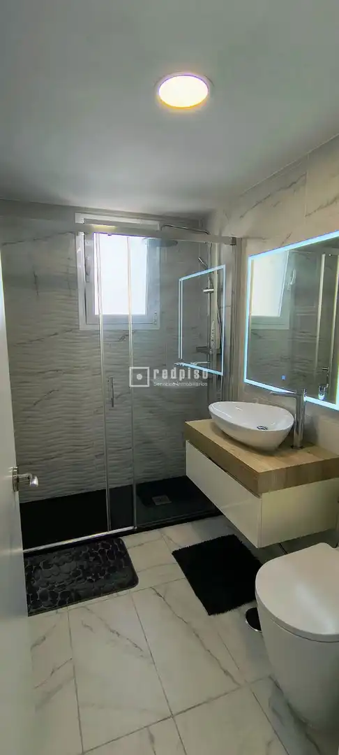 Badezimmer von Wohnung zur Miete in Málaga mit Klimaanlage, Heizung und Möbliert