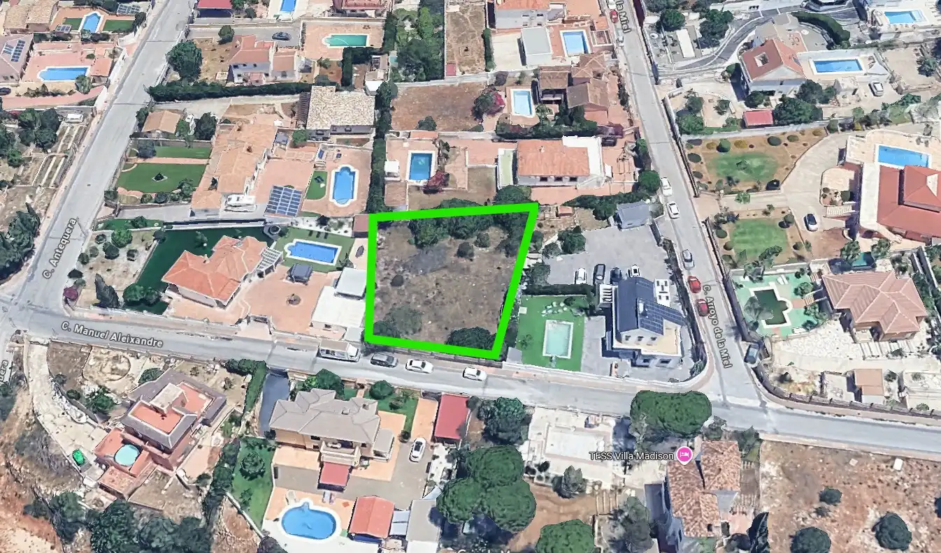 Wohnbaugrundstück zum Verkauf in Calle Manuel Aleixandre 109
