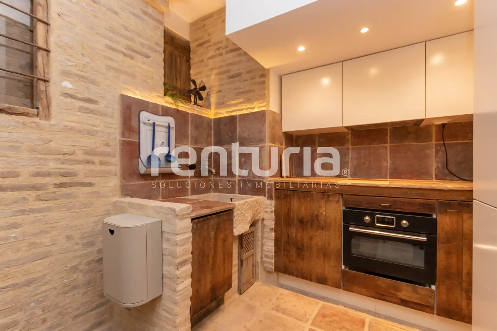 Kitchen of Flat for rent in Valencia  with Air Conditioner, Heating and Furnished