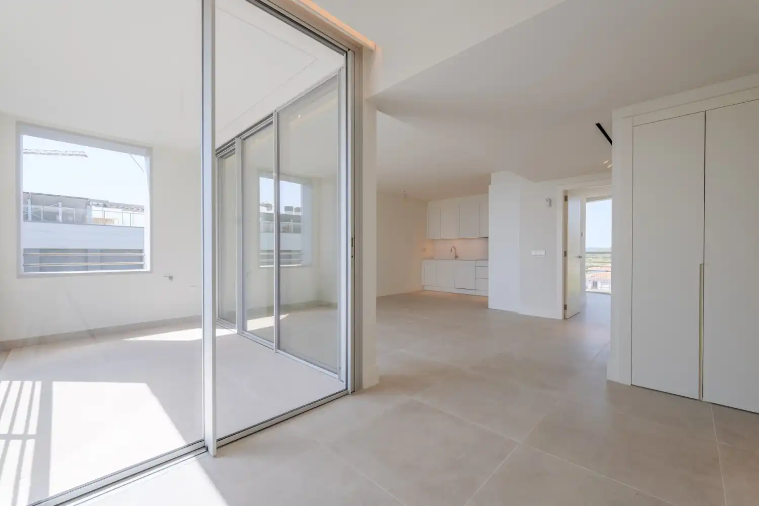 Neubau-Penthouse mit Pool zum Verkauf in Passeig Marítim 100, imagen 6