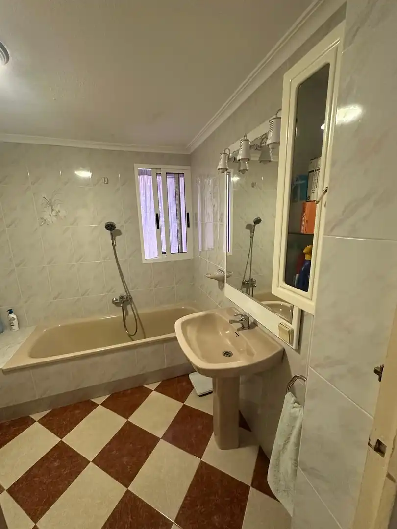 Bathroom of Flat for sale in Alicante / Alacant  with Terrace and Community pool