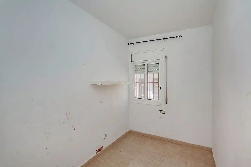 Bedroom of Flat for sale in Cornellà de Llobregat