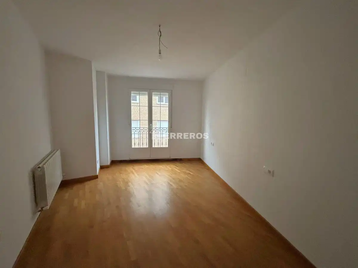 Bedroom of Flat for sale in Uruñuela  with Heating, Parquet flooring and Terrace