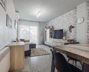 Living room of Flat for sale in  Barcelona Capital  with Air Conditioner, Heating and Private garden