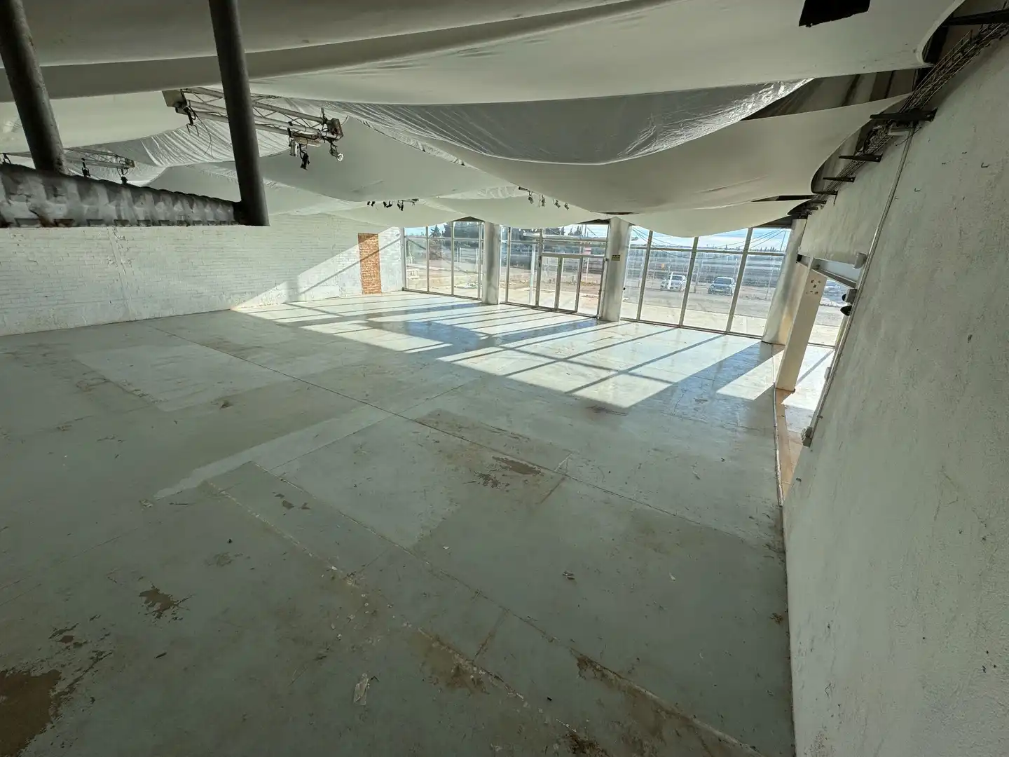 Fabrikhallen zum Verkauf in URB DIRECTO INDUSTRIAL POL.8 PARC.11, Camarles