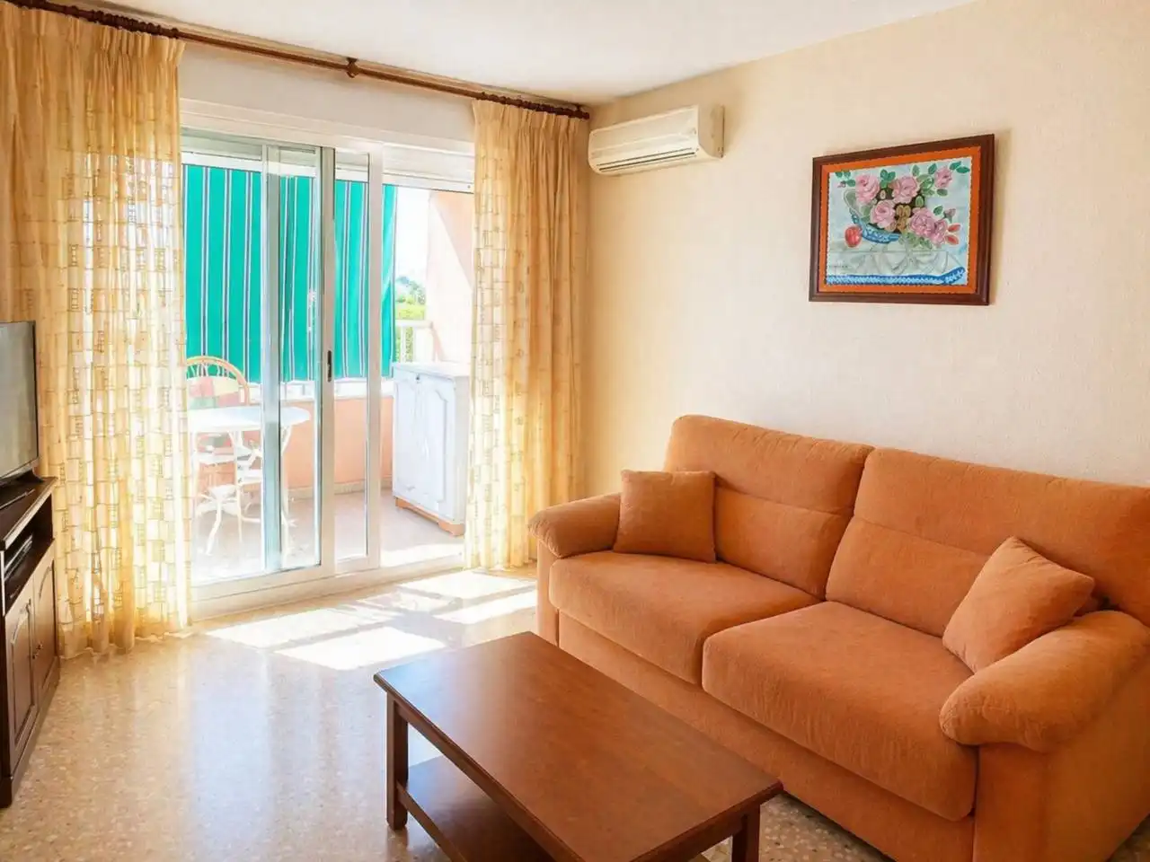 Sala de estar de Piso en venta en Miramar con Aire acondicionado, Terraza y Amueblado