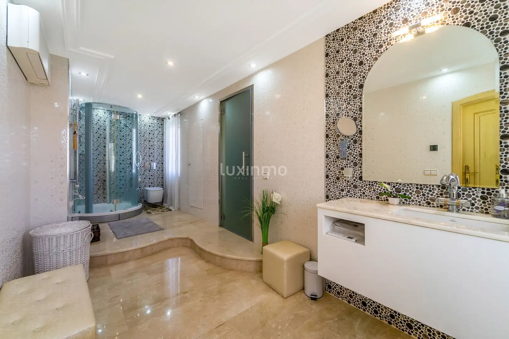 Bathroom of Houses for sale in El Campello  with Air Conditioner, Heating and Terrace