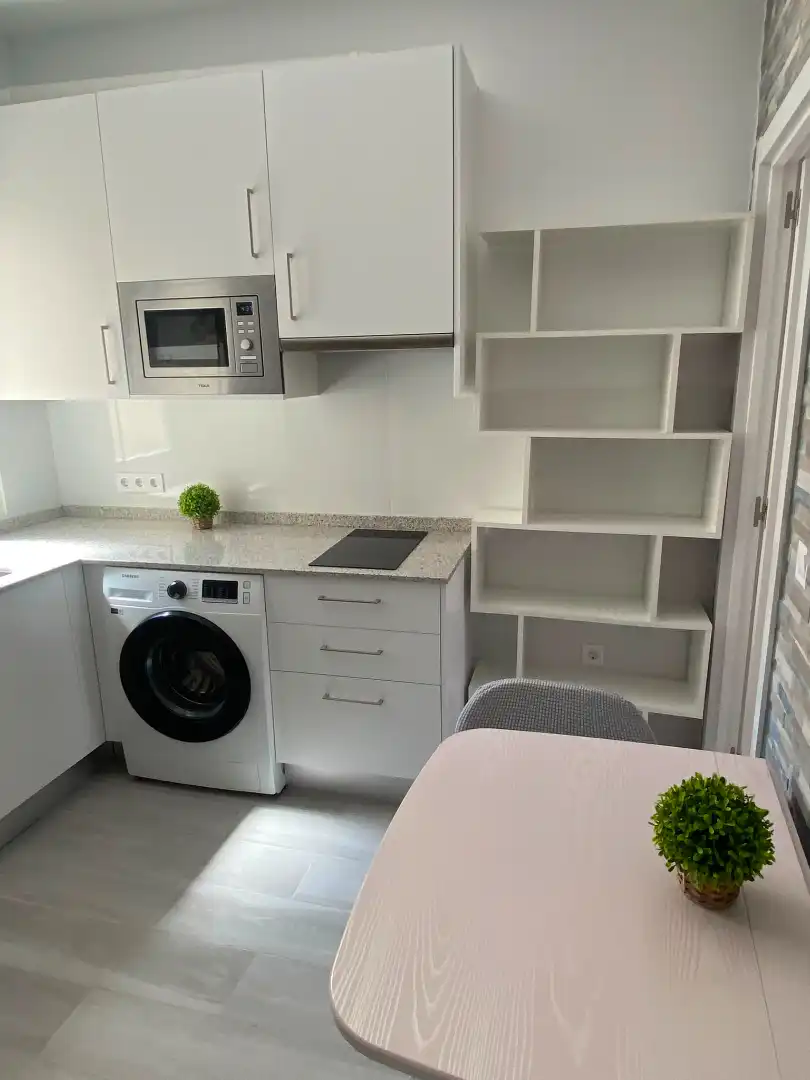 Kitchen of Flat for rent in Madrid  with Air Conditioner, Heating and Parquet flooring