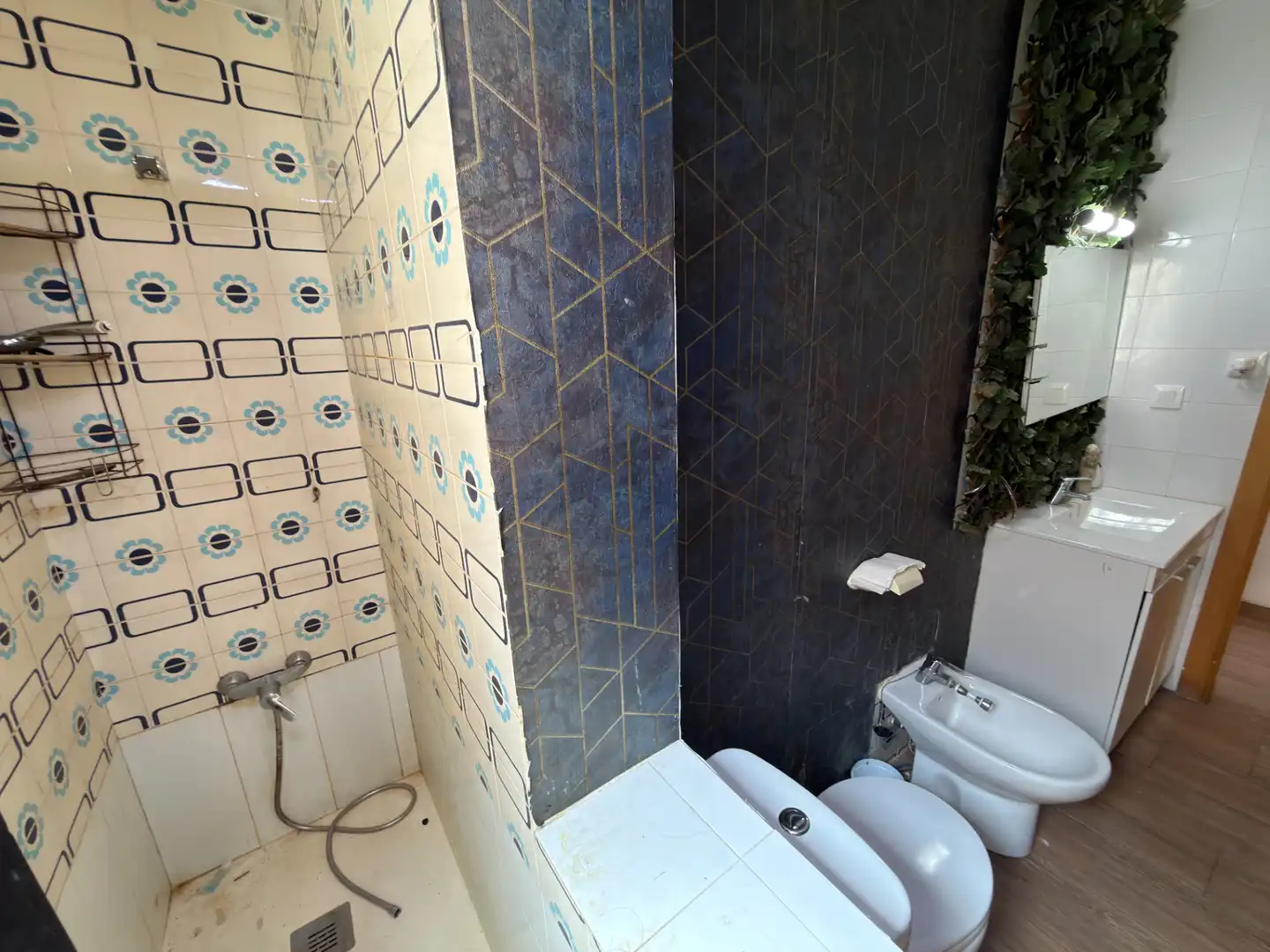 Baño de Piso en venta en Valencia con Aire acondicionado
