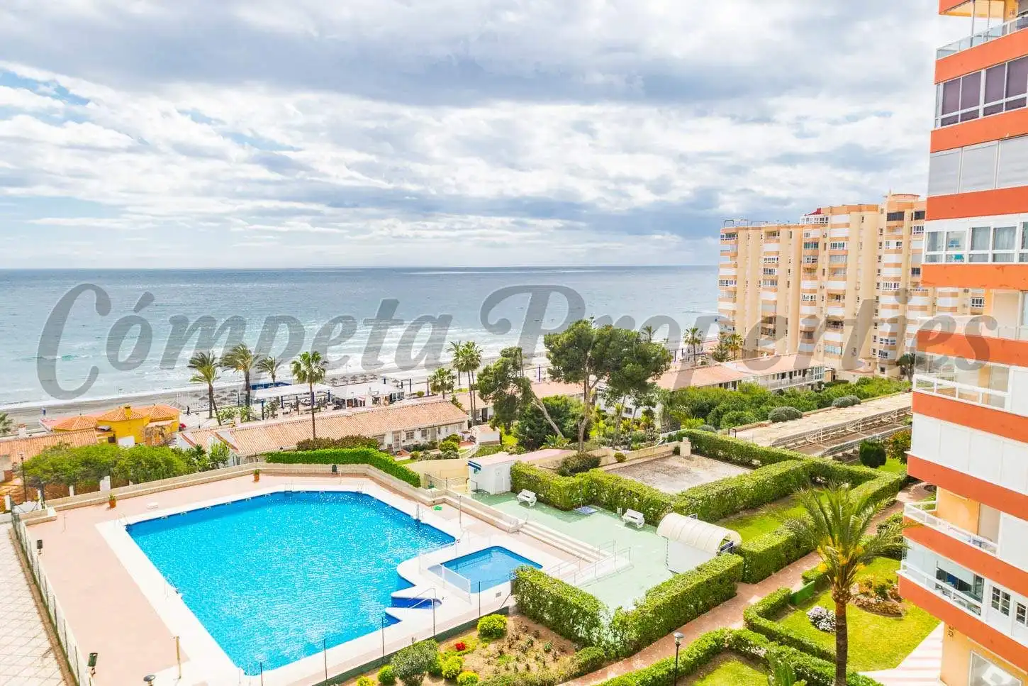 Appartement compact avec piscine à louer à Centro Internacional