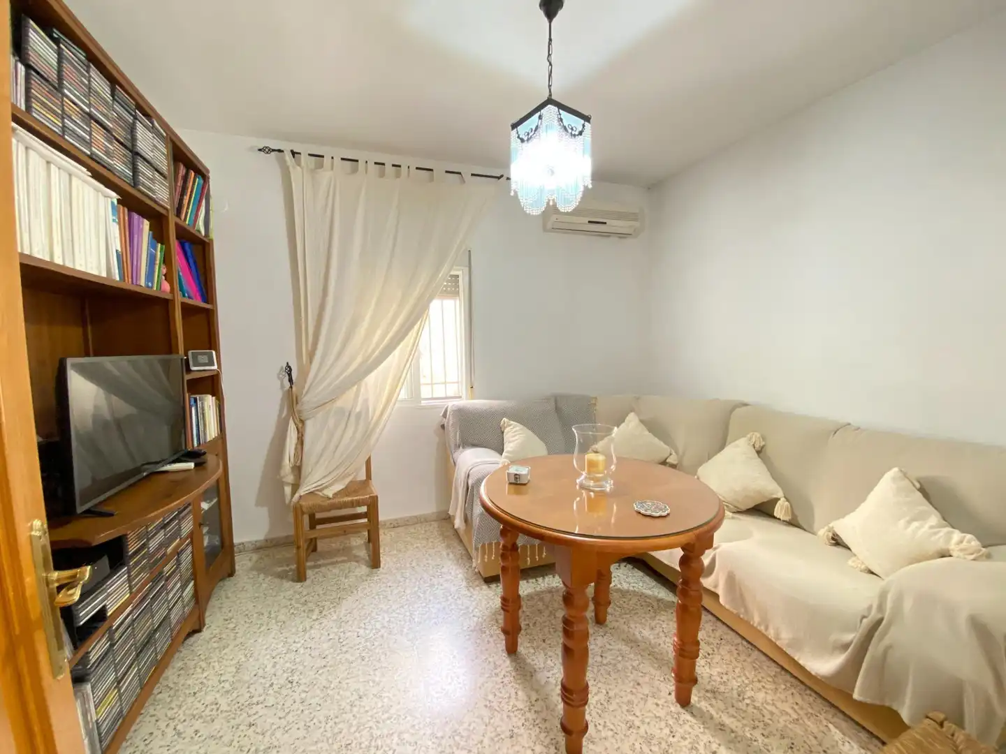 Living room of Houses for sale in Dos Hermanas  with Air Conditioner and Private garden