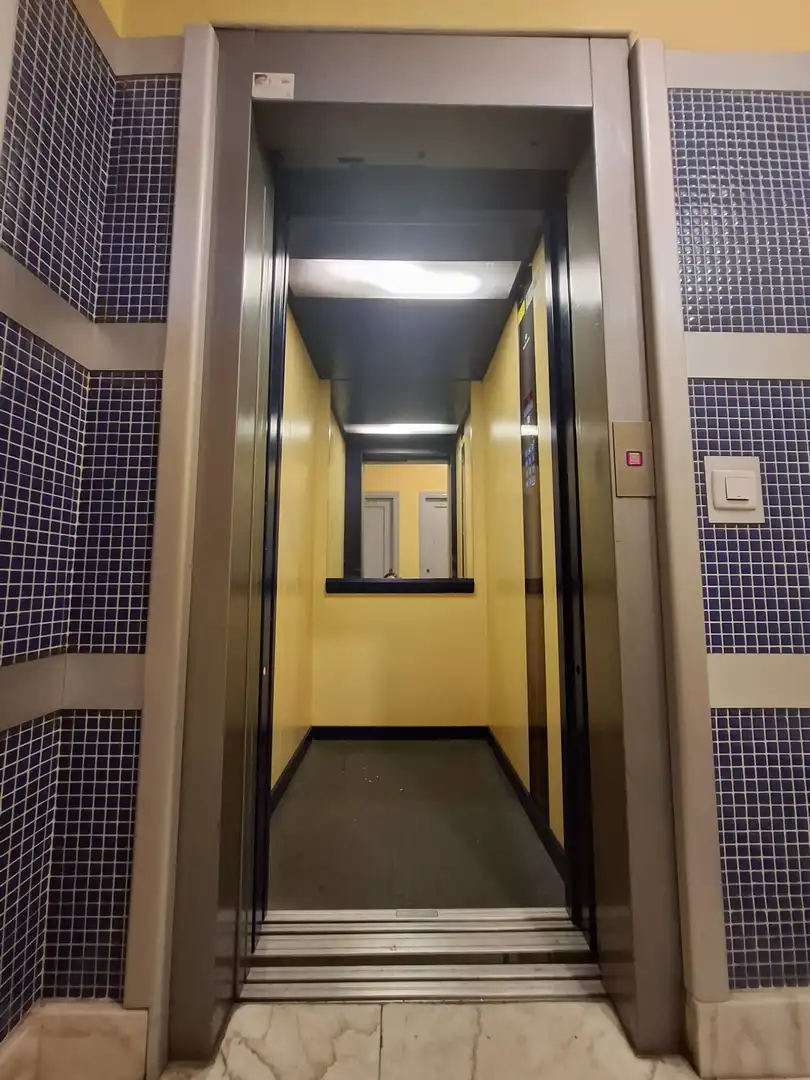 Flat for rent in Gijón   with Heating, Parquet flooring and Furnished