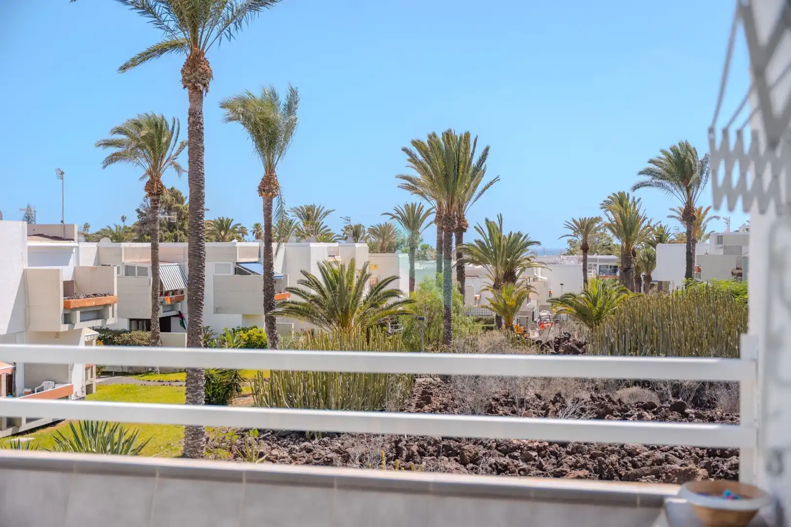 Vista exterior de Apartamento en venta en Arona con Aire acondicionado, Terraza y Trastero