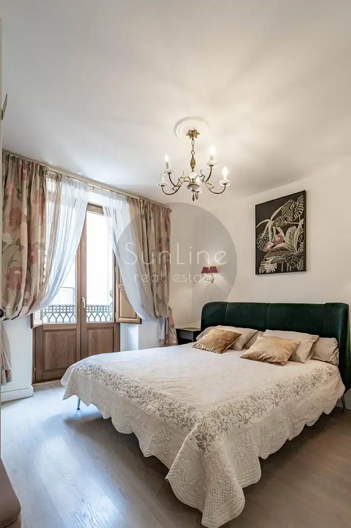 Schlafzimmer von Wohnung zum Verkauf in Valencia mit Klimaanlage, Möbliert und Balkon