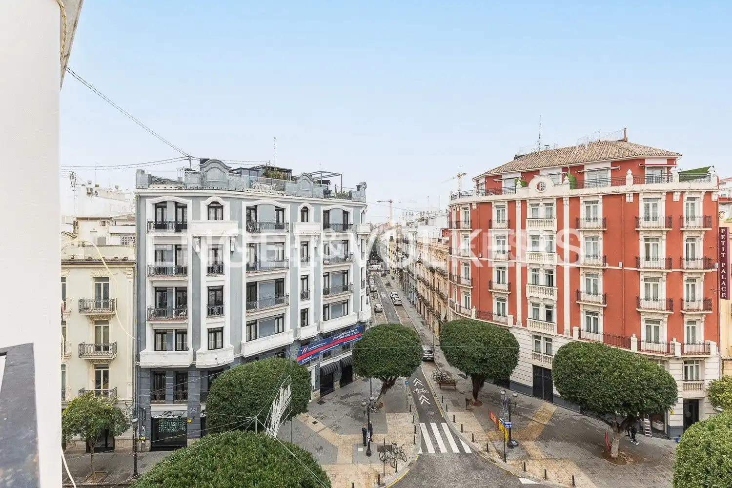 Exterior view of Flat for sale in Valencia  with Air Conditioner, Heating and Parquet flooring