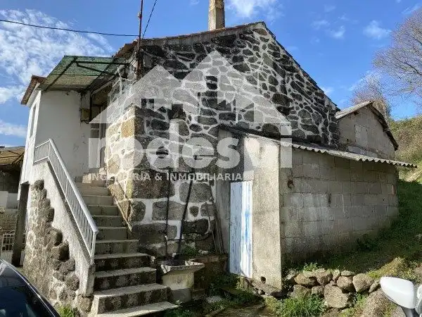 Vista exterior de Casa adosada en venta en A Cañiza   con Trastero y Amueblado