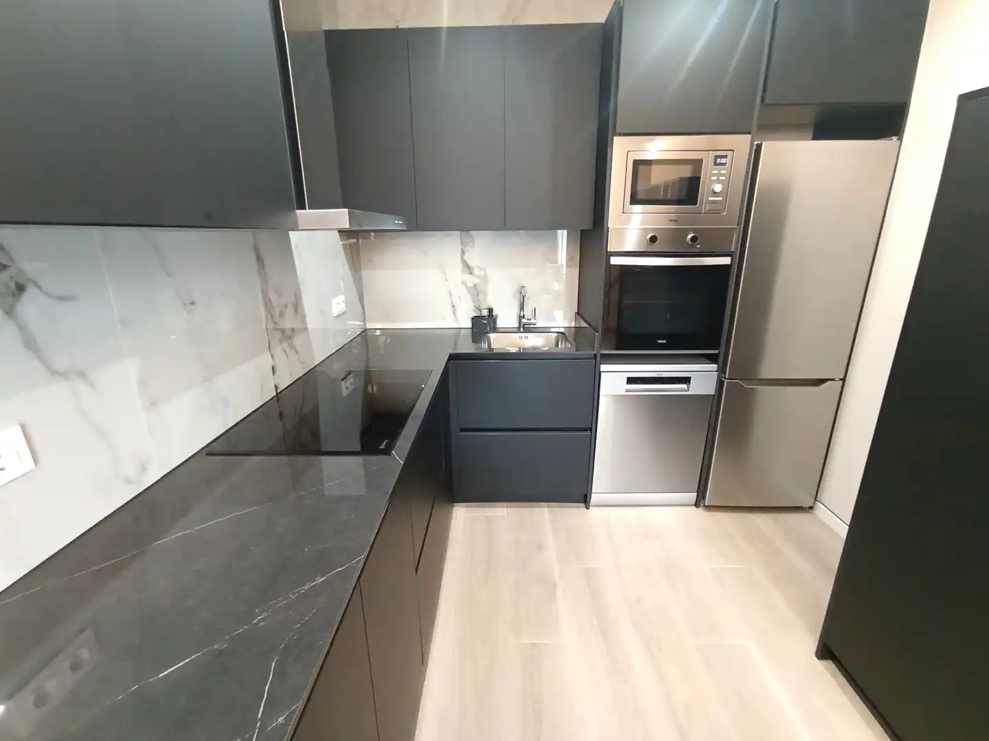 Piso con terraza en venta en Carrer d'Aragó, imagen 13